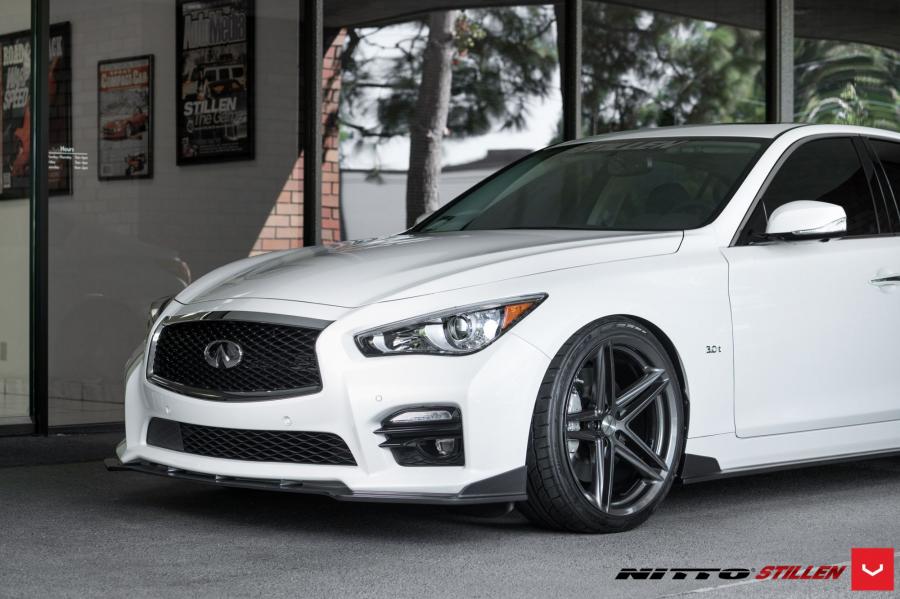  Infiniti Q50 on Vossen Wheels (VFS5) 2016 года  (фото 6 из 9)